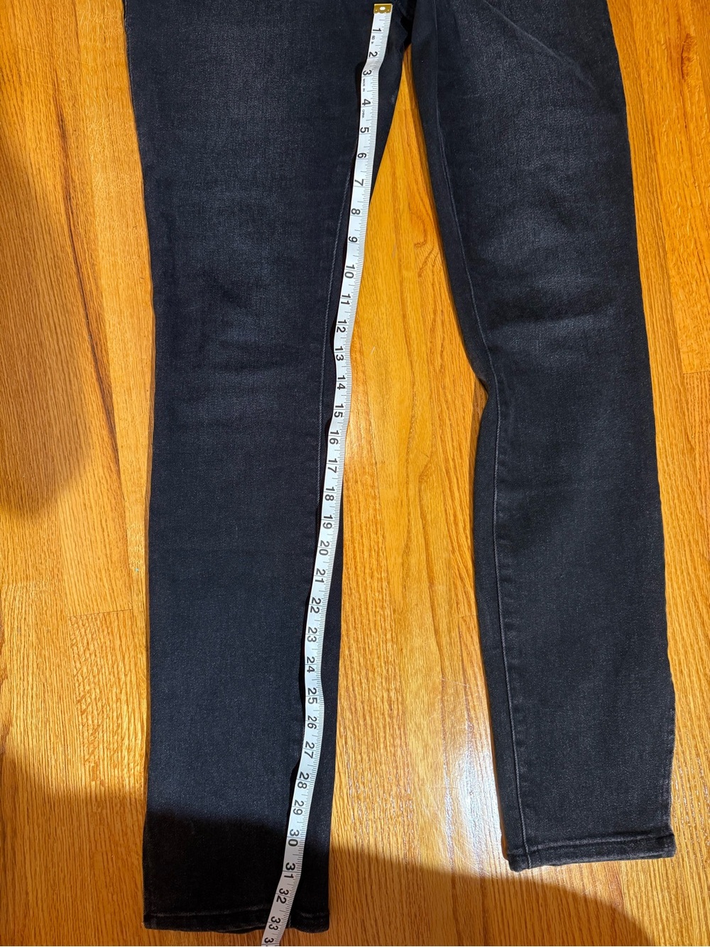 Good American Black Skinny Jeans - High-Rise Stretch | Size 10 - Picture 6 of 8